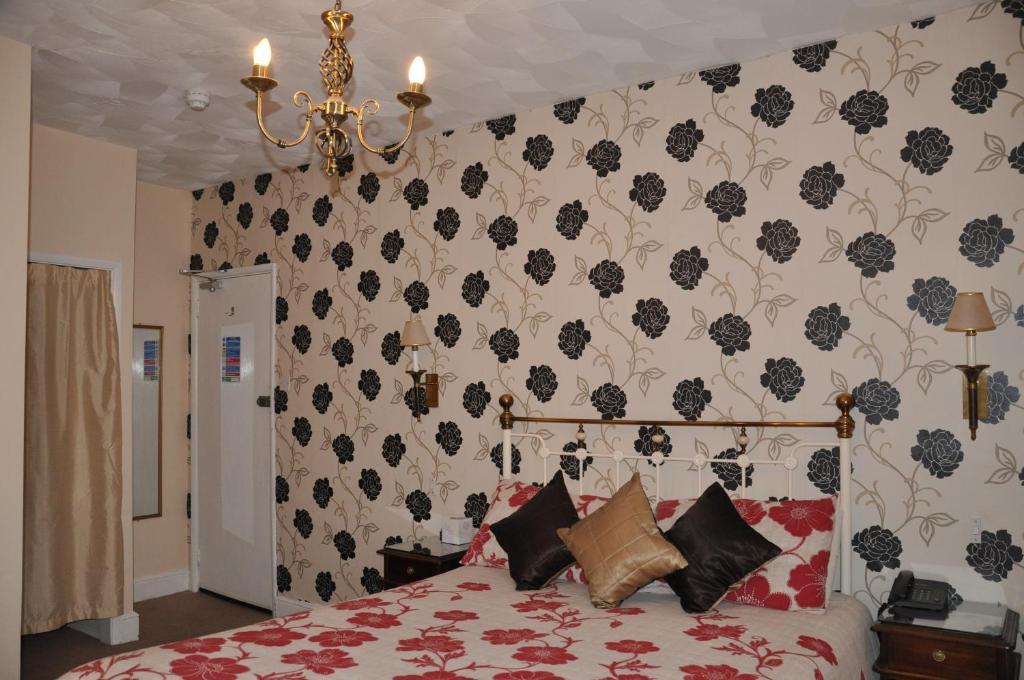 Hotel Adelaide House Luton  Zimmer foto